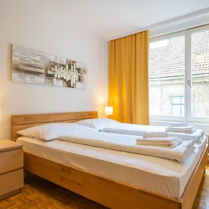 Living - Stephansdom Viyana